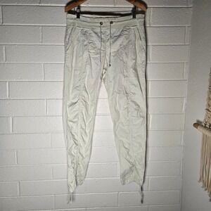 XCVI Wearables Cargo Pants Medium White Ruched Drawstring Utility Lagenlook Boho